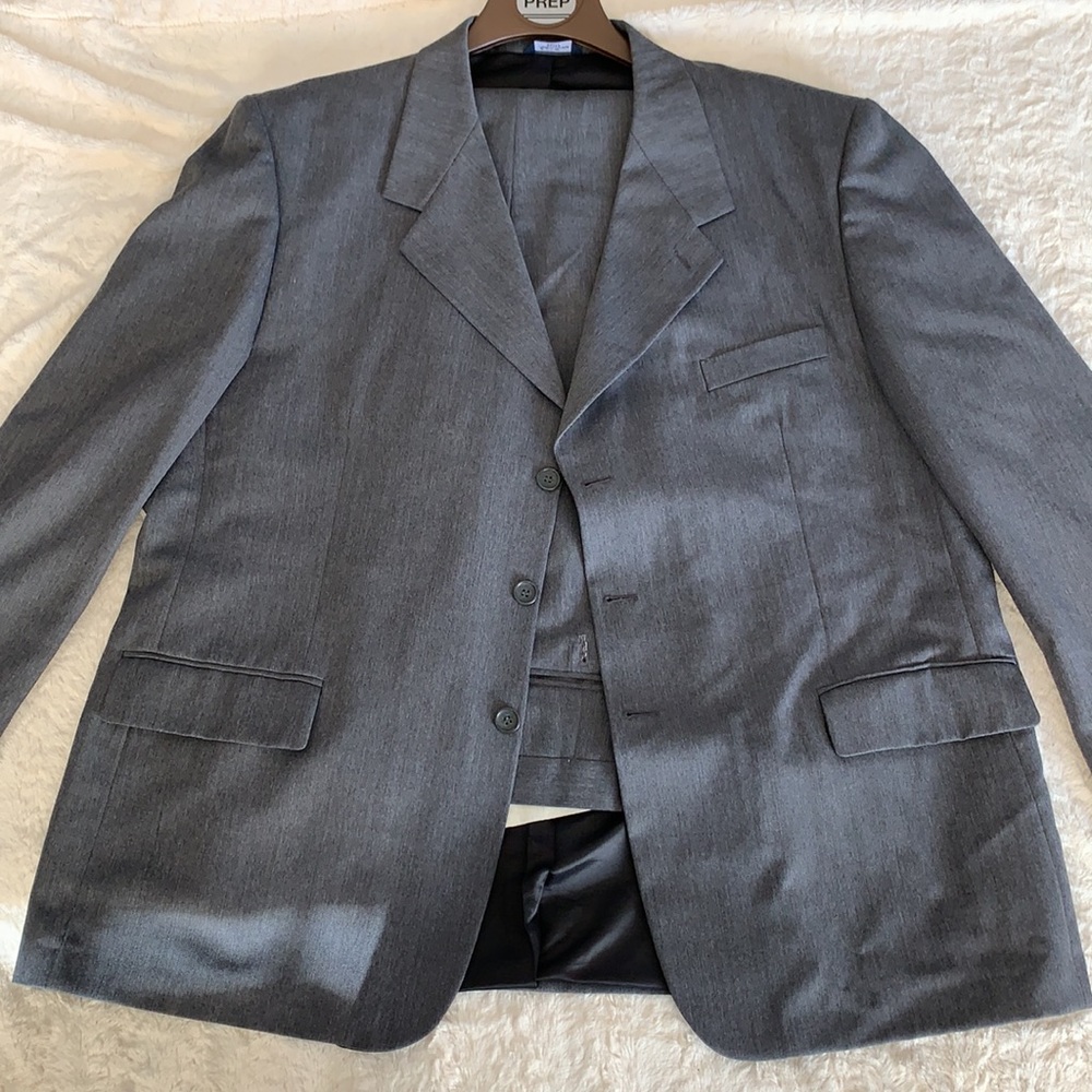 Men’s suit
